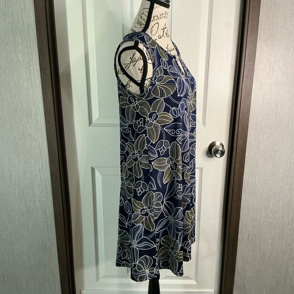 Espresso Floral Navy Sleeveless Dress Size small - Picture 2 of 7